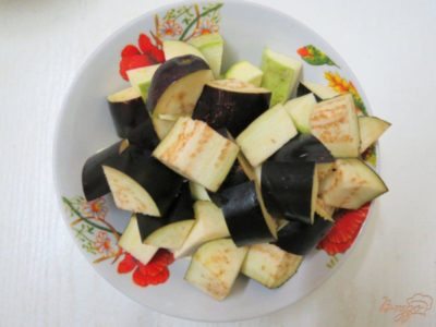 соленые баклажаны с овощами