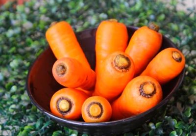 можно ли рассаживать морковь после прореживания