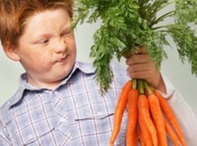 можно ли обрезать ботву у моркови во время роста