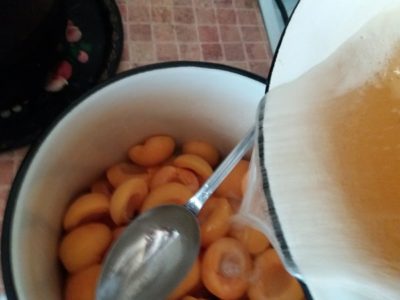абрикосовое варенье с косточками